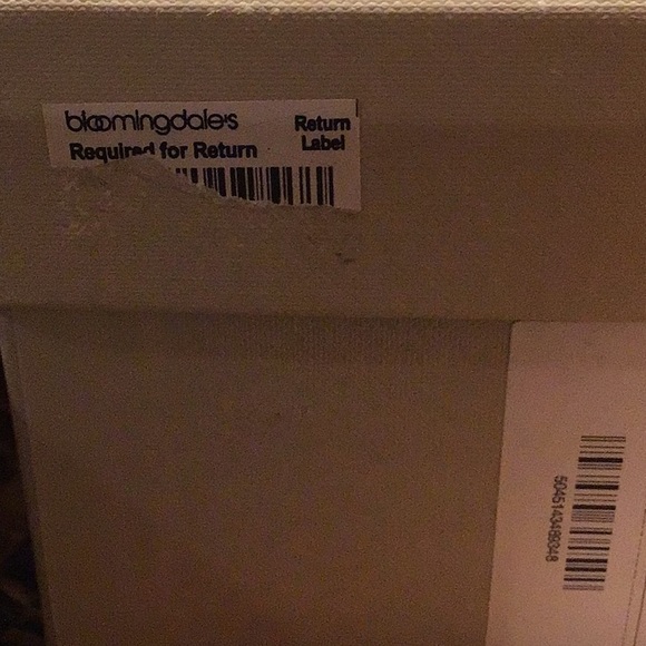 Burberry London wedge sandal. - Picture 8 of 8